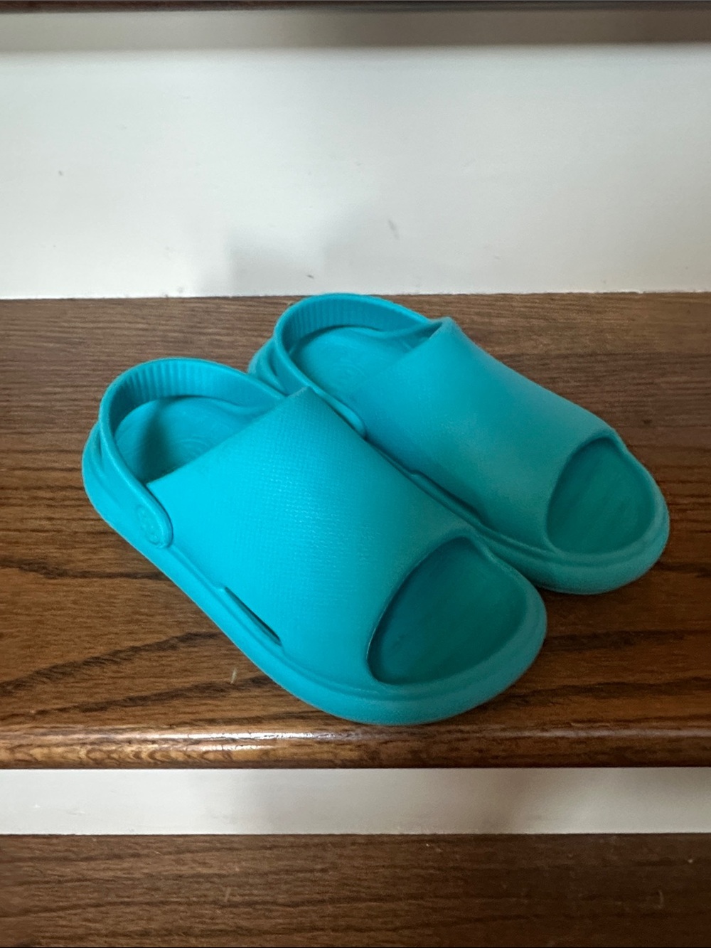 Kids Teal Slip-On Water-Friendly Slides